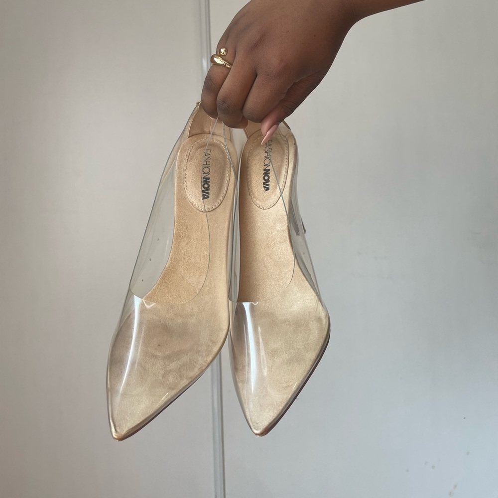 Plastic Clear Pumps.